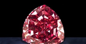 The Moussaieff Red Diamond