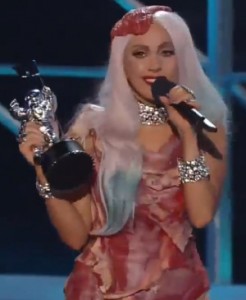 Lady_Gaga_meat_dress